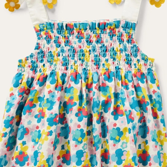 Mini Boden Girl’s Colorful Floral Tie Shoulder Smocked Top & shorts 🌸🌼🌺 - Picture 3 of 10